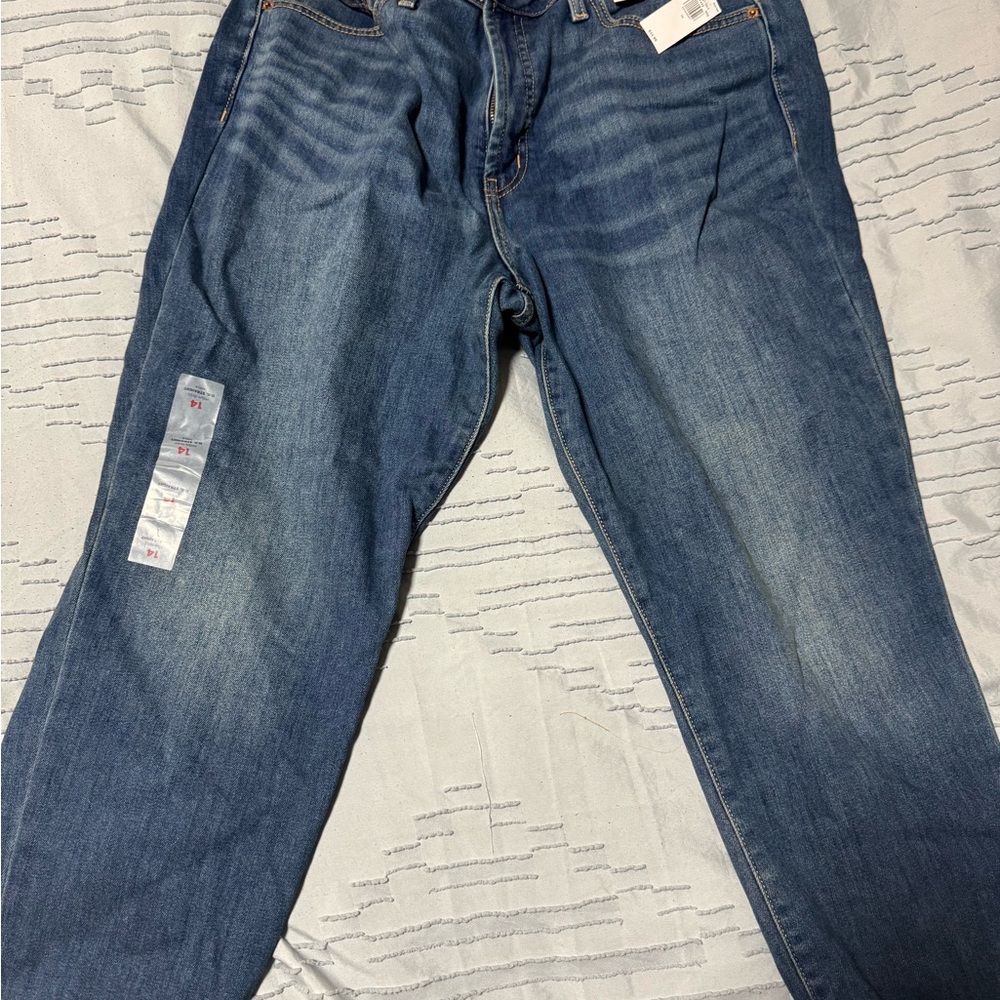 Old Navy Blue Relaxed Jeans with Classic Indigo Wash